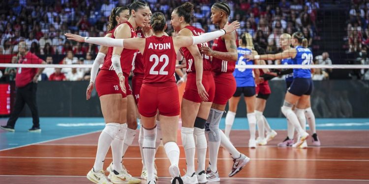 Filenin Sultanları Avrupa Şampiyonası'nda çeyrek finale yükseldi