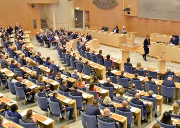 İsveç'teki genel seçimde parlamentoda 3 sandalye farkla sol blok önde
