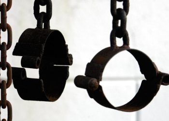 Araştırma ortaya çıkardı: Köleleştirilen Afrikalılar İngiliz Kraliyet armasıyla dağlanmıştı