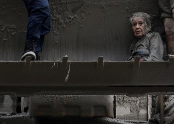 Nepal'deki selde hayatını kaybedenlerin sayısı 1003'e yükseldi