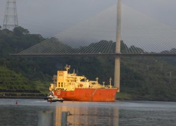 El Nino kuraklığı Panama Kanalı'ndaki gemi geçişlerini yeniden kısıtlıyor