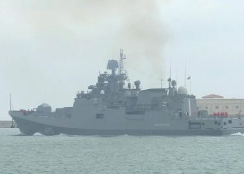 Danimarka: Rus savaş gemisinden helikopterimize acil durum işaret fişeği atıldı