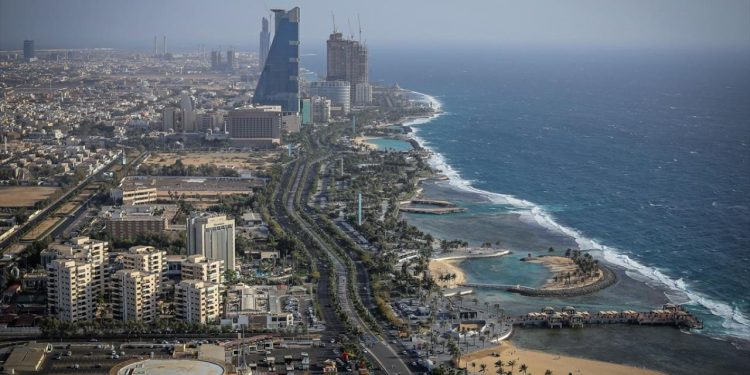 Suudi Arabistan'ın Mekke, Cidde ve Taif kentlerinde tehlike alarmları devreye alındı