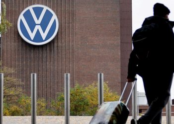Volkswagen 2030 yılına kadar 100 bin çalışanını işten çıkaracağını duyurdu