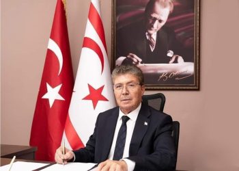 Üstel:Cumhuriyet, gelecek nesillere karşı taşıdığımız tarihi bir sorumluluktur