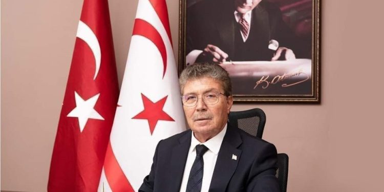 Üstel:Cumhuriyet, gelecek nesillere karşı taşıdığımız tarihi bir sorumluluktur