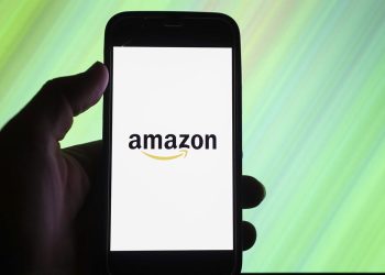 Elon Musk, Amazon'a rakip bir girişim başlatma fikrini gündeme getirdi
