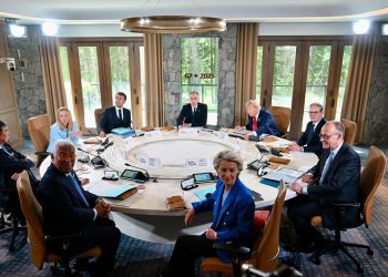 G7'den enerji fiyatlarını düşürmek için 100 milyon varillik hamle
