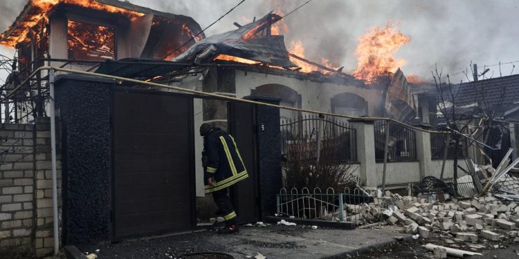 Rusya, Ukrayna'da Herson yönünde geçici ateşkesi başlattı