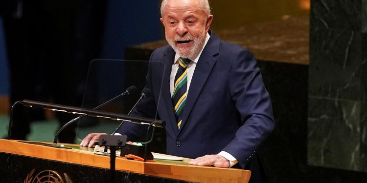 Brezilya'da devlet başkanı seçimi ikinci tura kaldı
