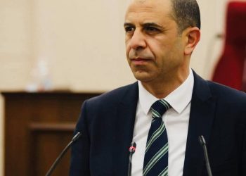 Özersay: “Gazetecilere yapılan saldırıları kınıyoruz”