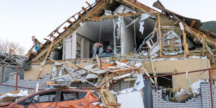 Ukrayna: Rusya'nın Zaporijya kentine düzenlediği saldırıda 8 kişi öldü
