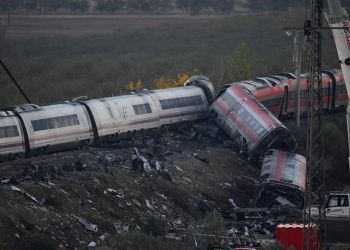 İspanya'da tren faciasının ardından 3 günlük ulusal yas ilan edildi